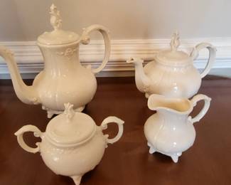 Vintage Loma Tea Set