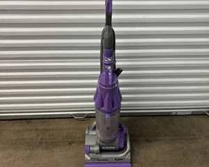 Dyson DC07 Upright Vacuum Cleaner Dyson DC07 Animal HEPA Bagless Purple Carpet Pet Hair