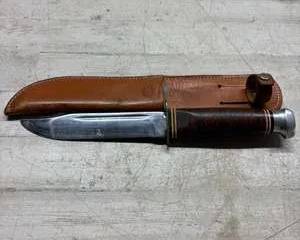 Hunting Knife Ka-Bar 1207 USA Vintage Fixed Blade with Leather Handle and Sheath