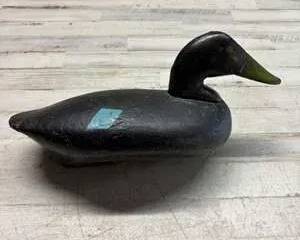 Vintage Hand-Carved Wooden Duck Decoy β Black with Green Bill Folk Art Hunting Display