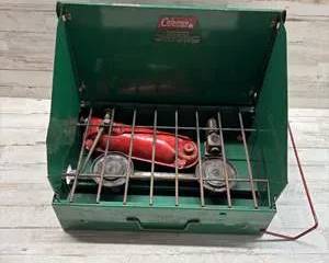 Coleman 425C Two Burner Camp Stove Green Vintage Liquid Fuel Camping Stove Wichita KS