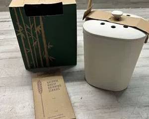 Karmic Seed Bamboo Compost Bin & Natural Wheat Drinking Straws β Eco-Friendly Kitchen Set