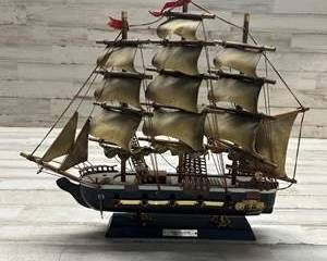 Vintage USS Constitution βOld Ironsidesβ Wooden Model Ship β Handcrafted Sailboat w/ Brass Accents β ANO 1814 Display