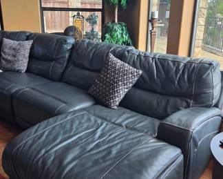 2Oct 28 2025 06 08pmGfAS