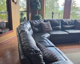 3Oct 28 2025 06 09pm4caZ