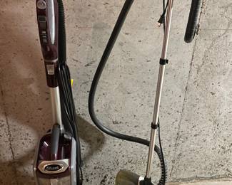 Steamer & Shark vacuum