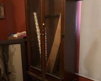Gun cabinet