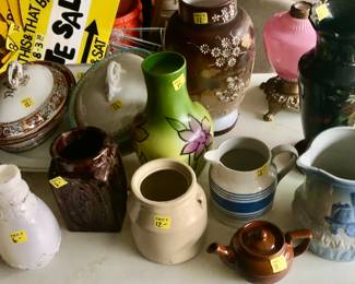 SO MANY COLLECTIBLES/ ANTIQUES / Dishes,