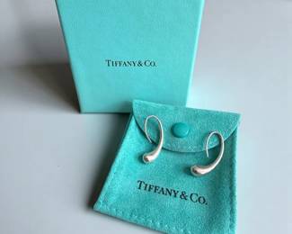 Tiffany Co. Elsa Peretti Sterling Silver Teardrop Hoop Earrings