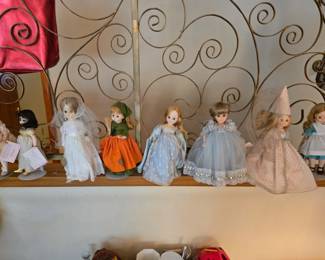 Huge set of Madame Alexander dolls many with the original boxes