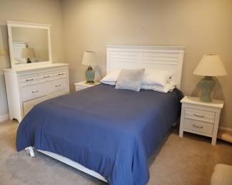 Queen bedroom suite: queen bed; nightstands; dresser with mirror