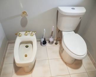 Bidet; toilet