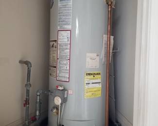40-gallon gas hot water heater