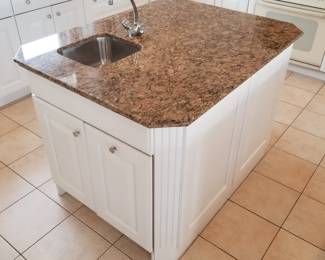 Kitchen island with bar sink