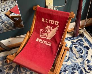 This item has been removed from the sale by the family! We apologize 💝