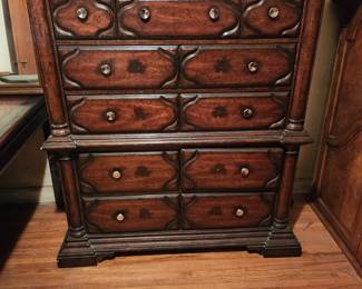 Lexington Chest Of Drawers