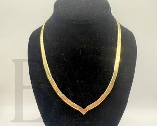 GOLD HERRINGBONE PATTERN NECKLACE