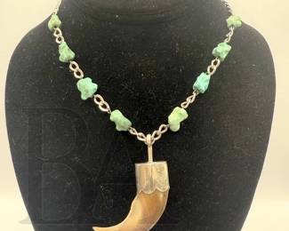 NAVAJO BEAR CLAW NECKLACE