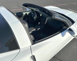 CONVERTIBLE SPORTS CAR