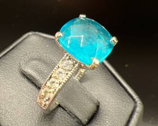 Sterling Silver Jewelry with Sparkling Blue Gemstone