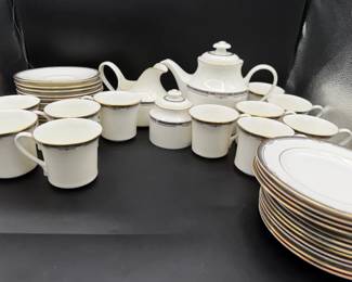 Royal Doulton Fine Bone China Musicale