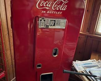 Rare Vendo V-80 Restored Coca-Cola Machine