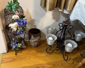 Chandelier
Pit Bull planter
Bird house and stand