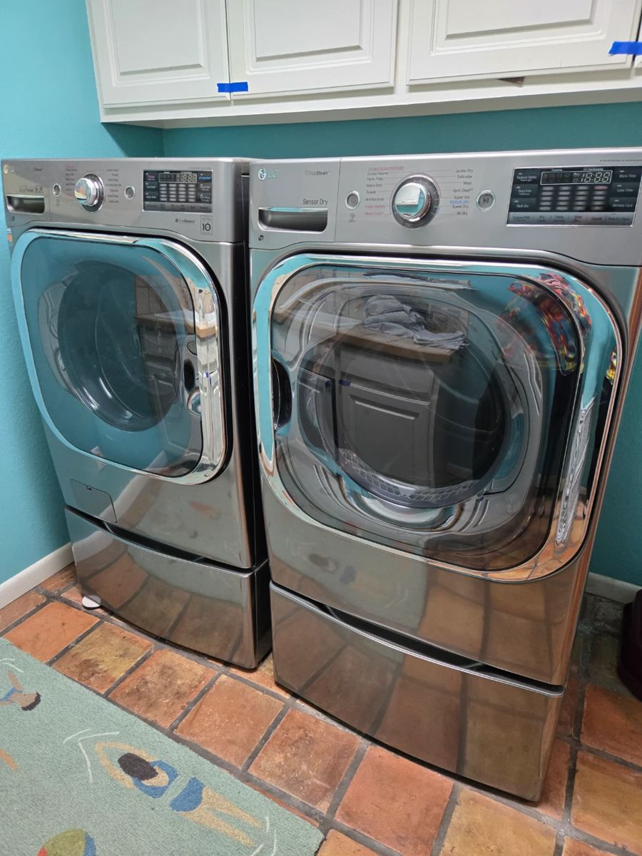 LG washer and dryer