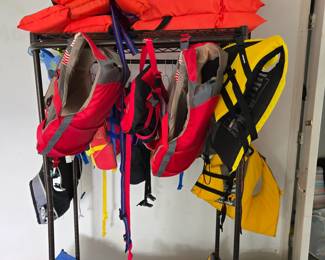 Adult and children's life jackets