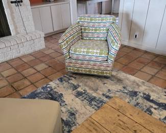 Coastal chair
Living room rug