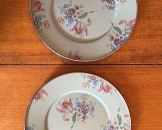 Vintage Floral Plates (Set of 2)