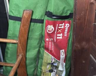 Quest 11x11 Overhang Canopy 