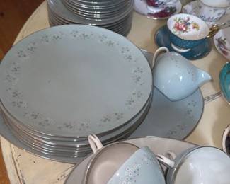 Chalet by Lenox Dinnerware Set 