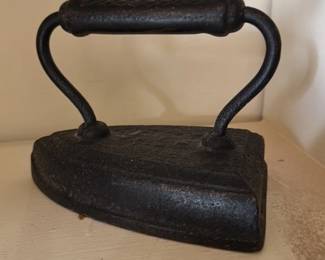Antique Cast Iron Sad Iron