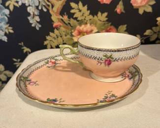 Vintage Royal Albert "Old Country Roses" Teacup and Saucer Set