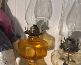 Vintage Amber Glass Oil Lamp with Chimney 