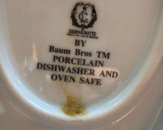 Baum Bros. "Bernadotte" Porcelain Gravy Boat with Underplate 