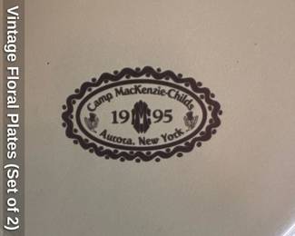 Vintage Floral Plates (Set of 2)