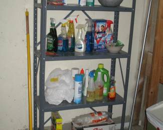 LETS clean? THIS HOUSE DOES NOT NEED IT . !!