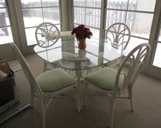 clean  porch dinette furniture 