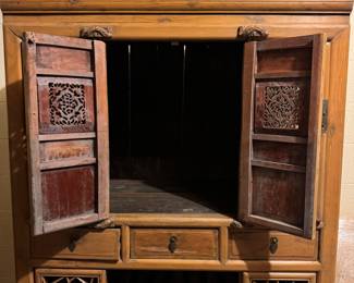 Antique oriental chest details