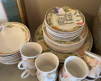 #159	Gibson fruit design China set 40 piece	 $70.00 			
