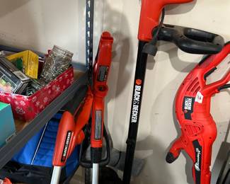 #119	Black and Decker edger /plug in	 $25.00 			
