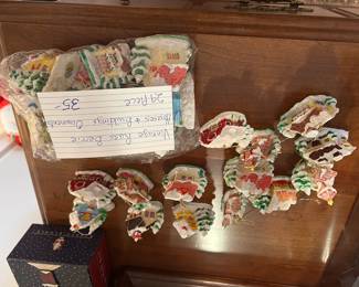 #136	Vintage Russ Berri Houses and Building ornament 29 piece	 $35.00 			
