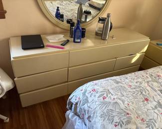 74Nov 08 2025 05 30pmAKHy