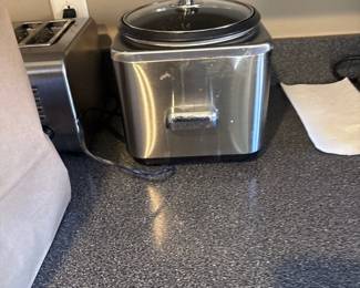 52Nov 08 2025 05 25pmeY9T