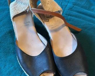 Via Nova Women's Leather Espadrille Wedge Sandals