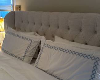 Tufted Upholstered Bed Frame
