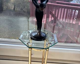 15Nov 08 2025 05 17pmzE4Q