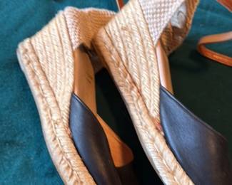 Via Nova Women's Leather Espadrille Wedge Sandals